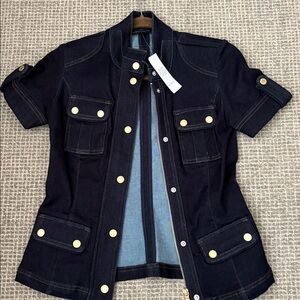 NWT-WHITEHOUSEBLACKMARKET.SIZE 0. THIS SHORT SLEEVE JACKET IS SO VERSATILE.